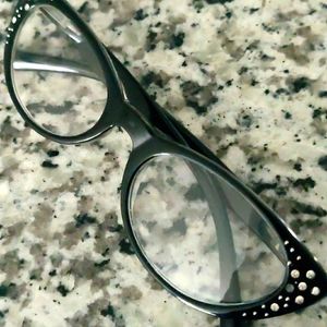 Black Woman's Reading Glasses